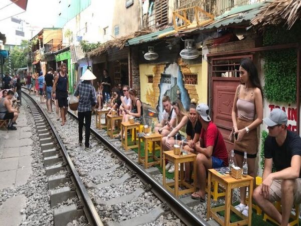 Hanoi Street Food Tour Exploration